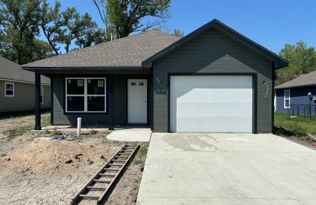 Italian Estates Property Management - 1612 Hill Valley Drive, Riley County, KS 66502