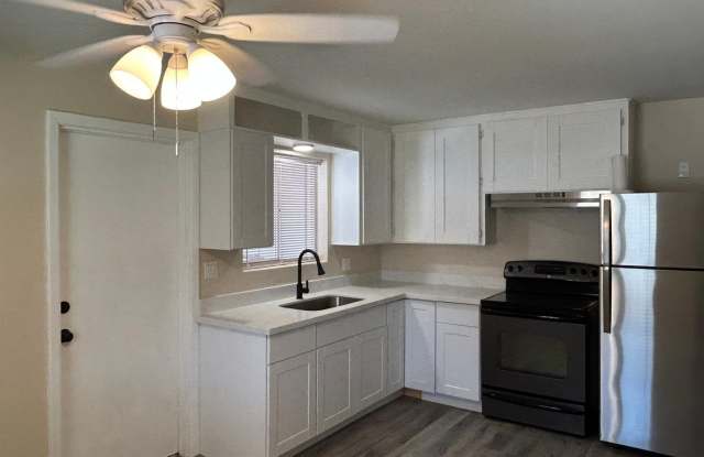 726 E 3rd Avenue photos photos