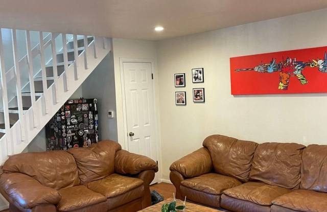 Reduced Rent - 2bd/1.5ba Laminate flooring in Niwot - Avail. June 2026 photos photos
