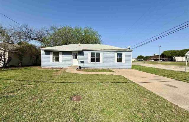 1034 HIRSCHI LANE - 1034 Hirschi Lane, Wichita Falls, TX 76306