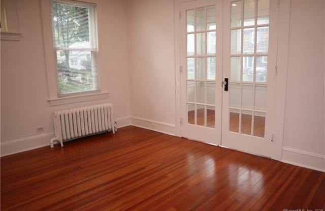 38 Plymouth Avenue Gallery 3