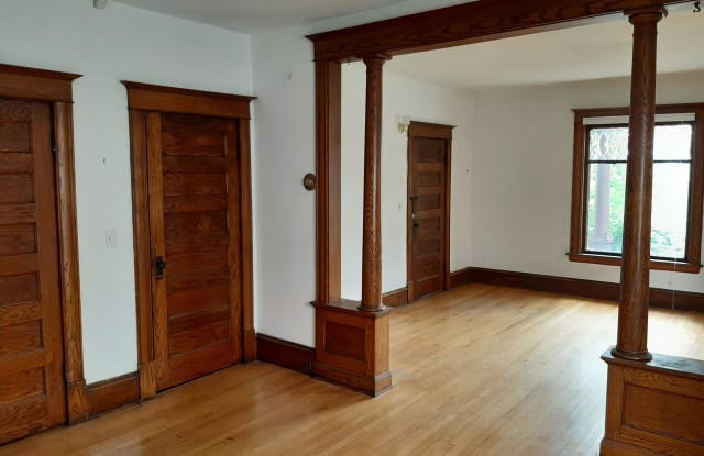 15 Barton Ave SE - 1 - 15 Barton Ave SE, Minneapolis, MN 55414 15 Barton Ave SE - 1 - 15 Barton Ave SE, Minneapolis, MN 55414