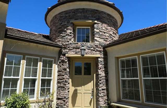 19 Vernon photos photos