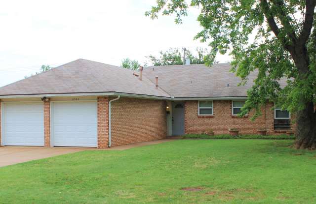 Great Home in Warr Acres Close  Convenient to Shopping  Highways!!! HALF OFF FIRST FULL MONTHS RENT! photos photos