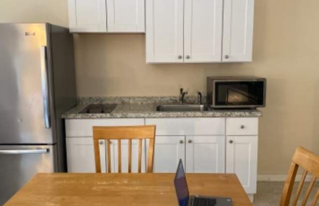 13339 Colchester Ferry Place Gallery 2