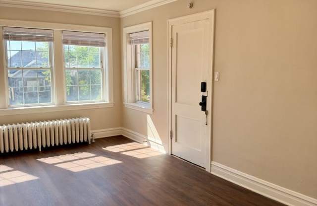 4708 W Altgeld Street Gallery 4