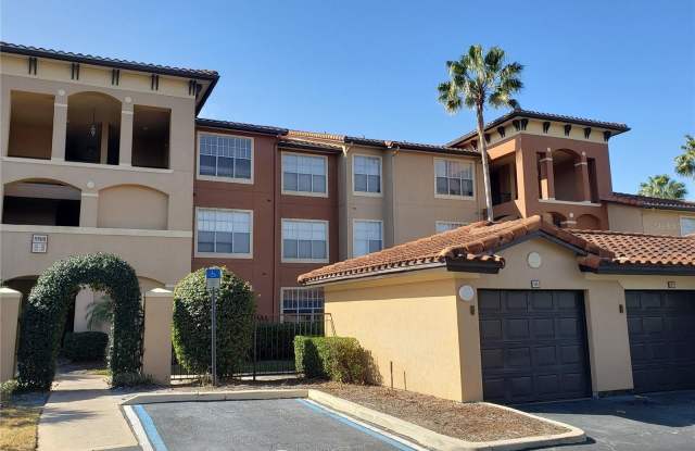 5500 METROWEST Boulevard photos photos
