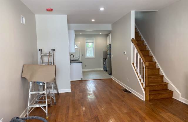 Modern Passyunk Square 3 Bedroom, 1.5 Bath Home! W/D! Yard! Central Air! Come check this out! H/W FLS! Gallery 3