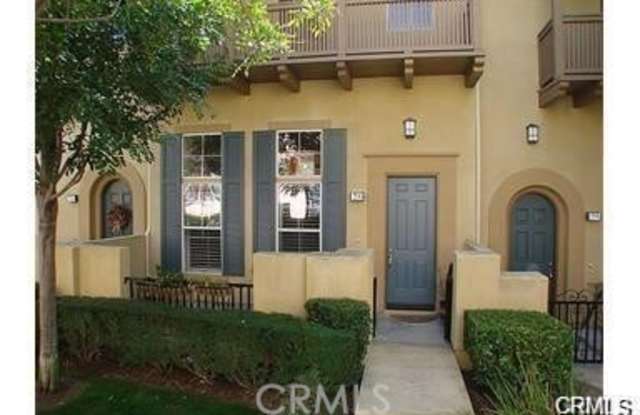 28 El Cajon - 28 El Cajon, Irvine, CA 92602