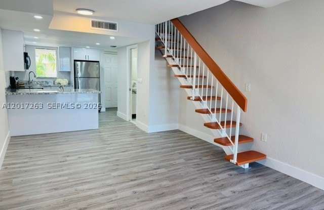 5650 W 26th Ct Gallery 4