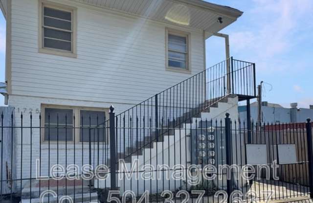 1725 Dumaine Street photos photos