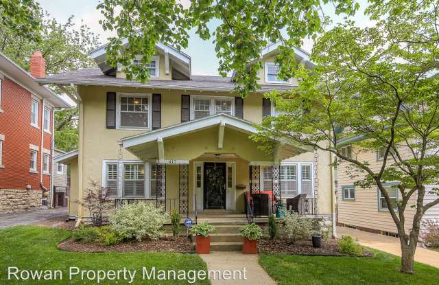 412 W. 59th Ter - 412 West 59th Terrace, Kansas City, MO 64113