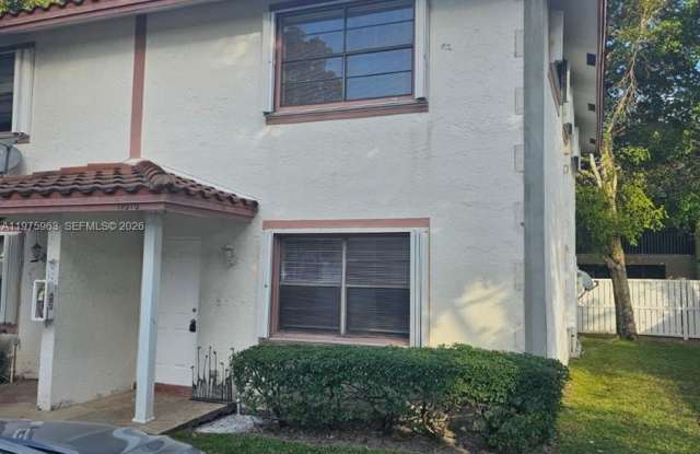 11616 NW 35th Ct photos photos