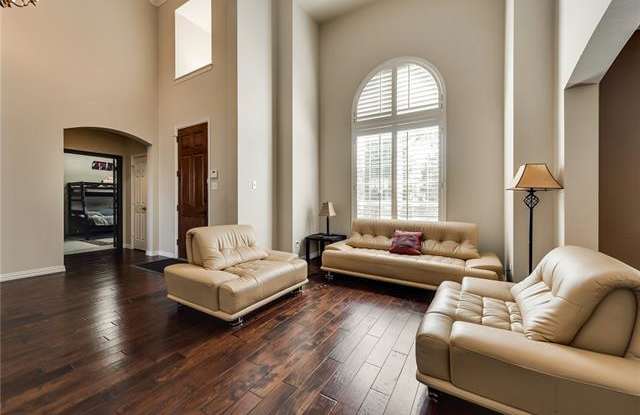 6875 Valley Brook Drive Gallery 3
