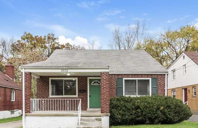 2013 Carpenter Dr photos photos