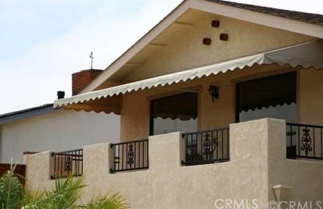 168 Avenida Junipero W - 168 West Avenida Junipero, San Clemente, CA 92672