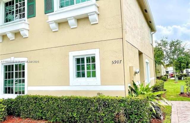 5907 London Ln photos photos