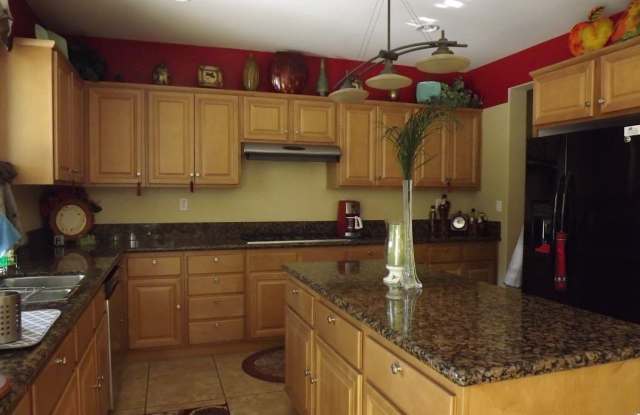 5319 Willow Walk Rd - 5319 Willow Walk Road, Oceanside, CA 92057