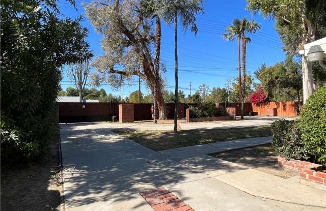 5754 Fallbrook Avenue Gallery 4