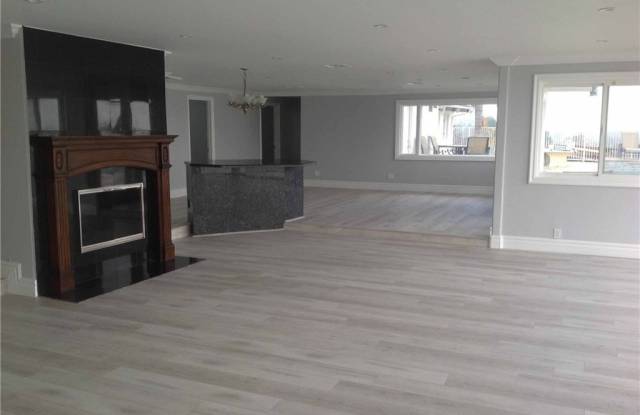 4571 White Oak Place Gallery 2