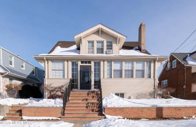 684 Amboy Avenue photos photos