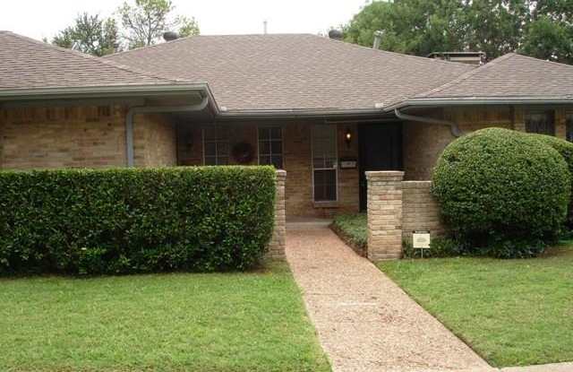 3628 Stables Lane Gallery 2