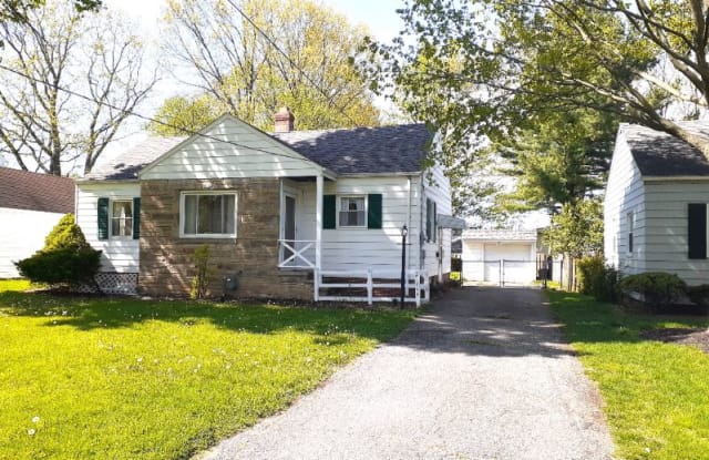 21444 NORTHWOOD AVE - 21444 Northwood Avenue, Fairview Park, OH 44126