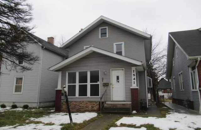 1541 gennesse ave photos photos
