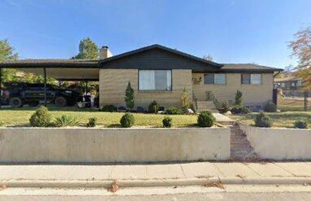2419 S Davis Blvd - 2419 South Davis Boulevard, Bountiful, UT 84010