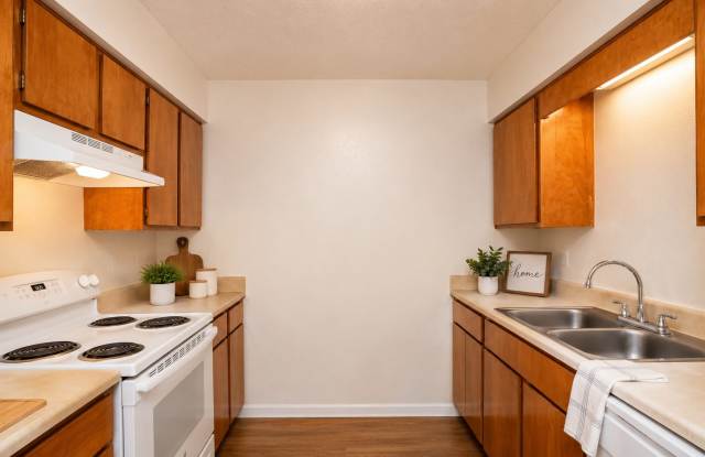 Bordeaux Apartments Gallery 2