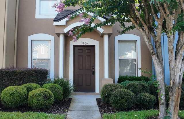 1306 DENMAN COURT photos photos