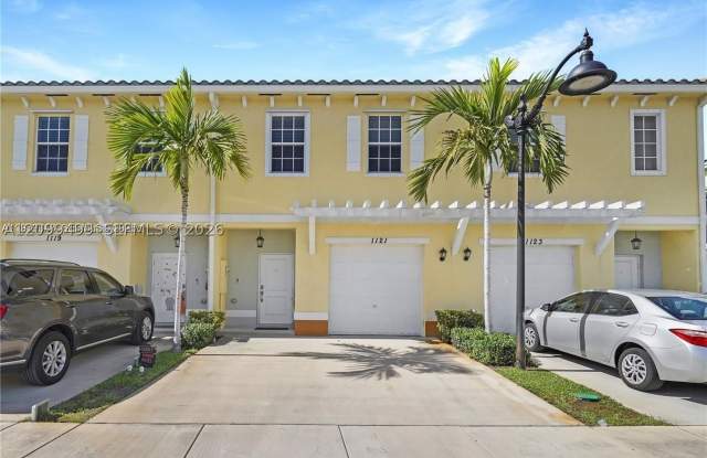 1121 NW 41st Ln Gallery 1