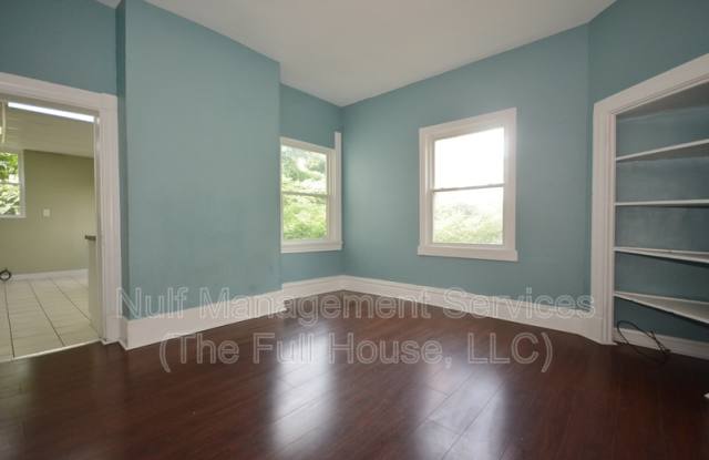 3383 Milwaukee Street Gallery 2