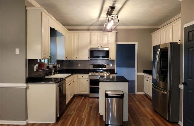 6209 Oaken Gate Drive Gallery 4