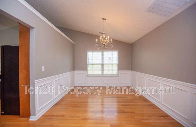 6 Woodmere Ct Gallery 3