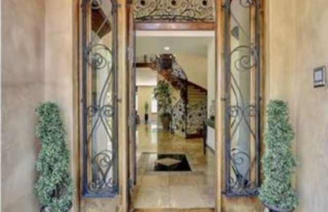26402 Chaparral Place Gallery 4