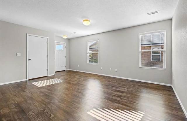 246 E Anabranch Court Gallery 2