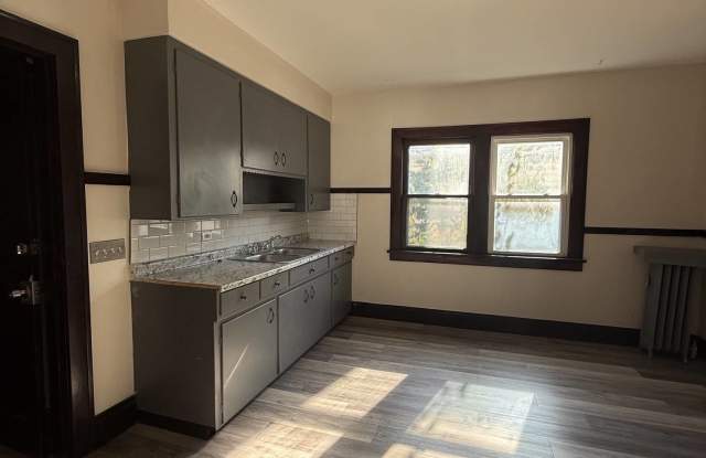 719 East 157th Street - UP Gallery 3