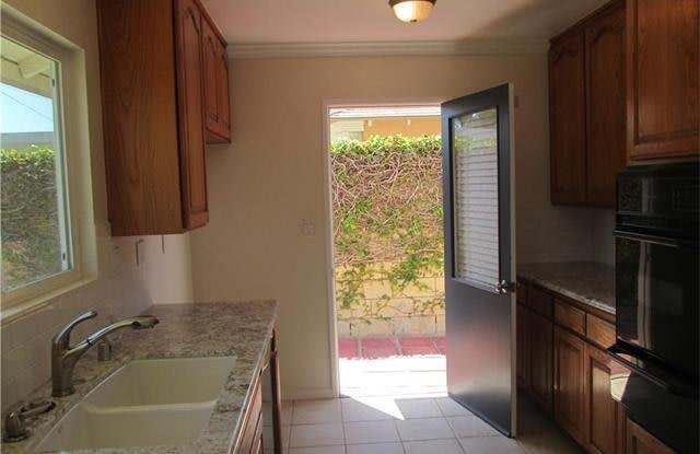 5922 San Souci Circle Gallery 2