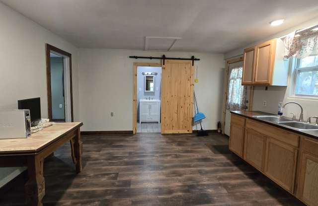 14690 West Pine Lake Road Gallery 3