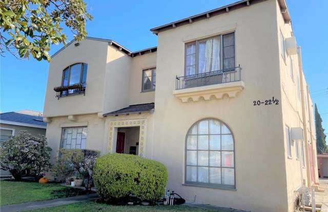 22 N Bushnell Avenue 1/2 photos photos