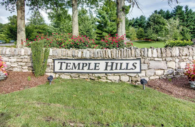 Stunning 3BR/2BA home in the desirable Temple Hills Golf Community! photos photos