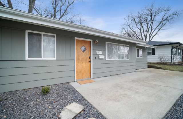 1105 Julienne Drive photos photos