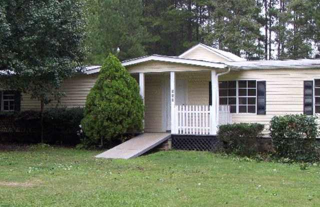 Sharpsburg- 621 Lassetter rd - 621 Lassetter Road, Coweta County, GA 30277