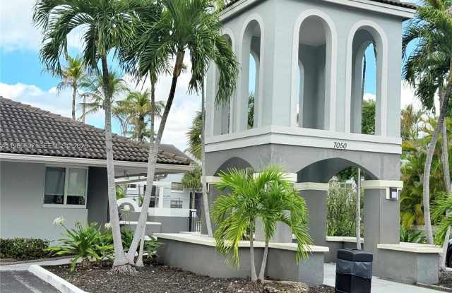 7140 NW 179th St photos photos