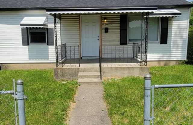 Beautiful Single Family 2 Bedroom with a Bonus Room Near Massachusetts Ave  N Rural St photos photos