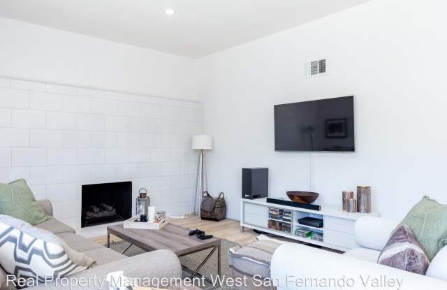 9311 Valjean Ave, Gallery 4