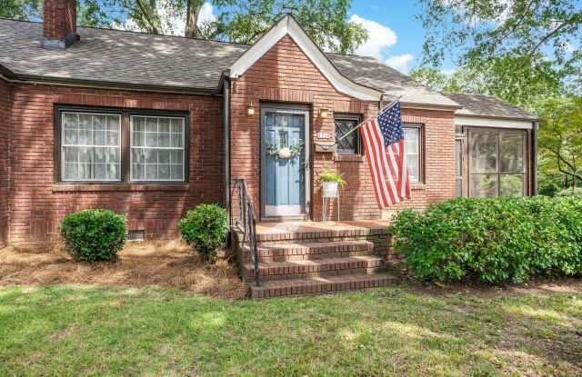Class Brick Cottage with Modern Comforts in Historic Overbrook photos photos