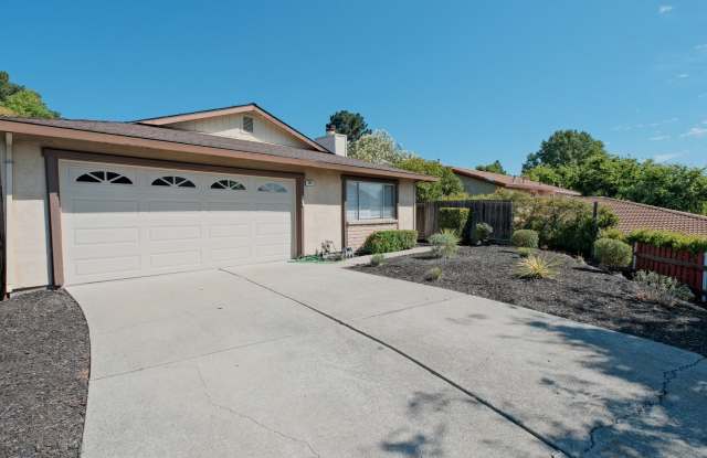 Gorgeous 3 Bedroom, 2 Bath home in great location photos photos