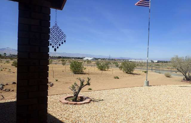 4 Bedroom 2 bath with admirable amount of fenced in property. Gallery 3